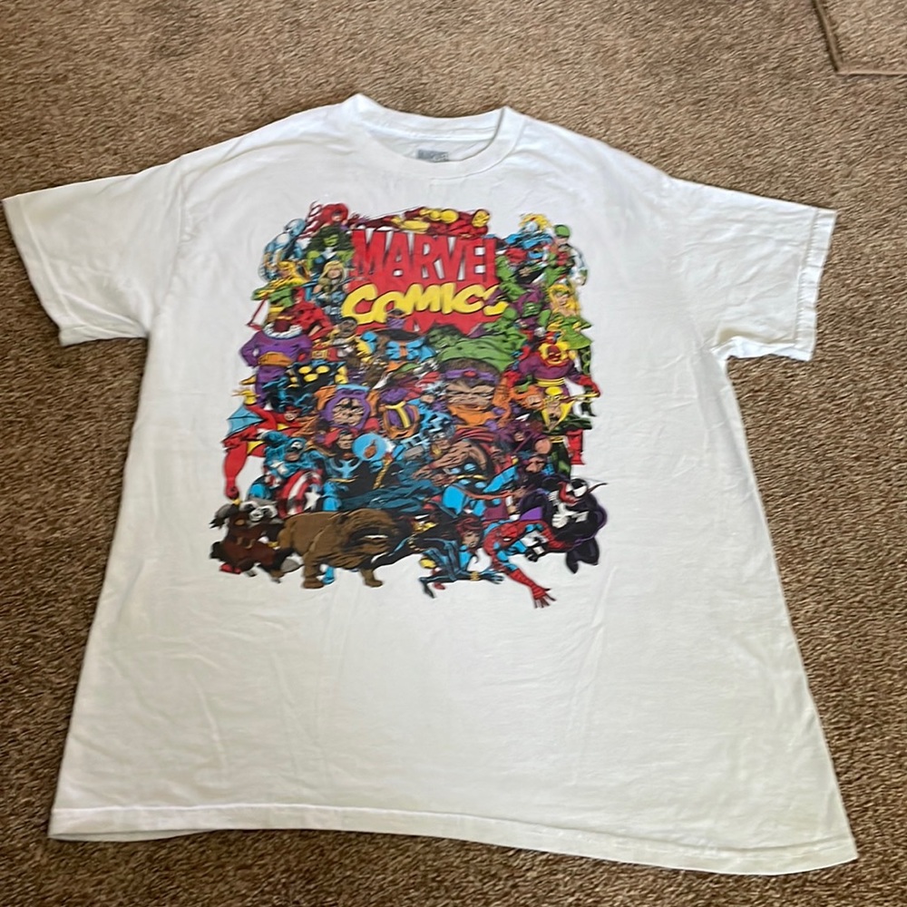 Marvel comics, heroes group T-shirt M